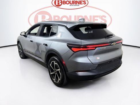 Used 2026 Chevrolet Equinox EV LT FWD image 6