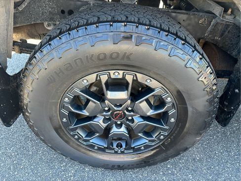 Used 2023 Nissan Frontier PRO-4X w/ Pro-4X Premium Package AWD/4WD image 28