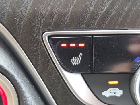 Certified 2021 Honda Accord EX image 6