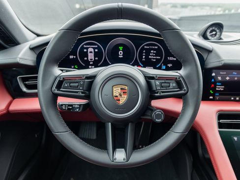 Used 2025 Porsche Taycan 4 Cross Turismo image 13