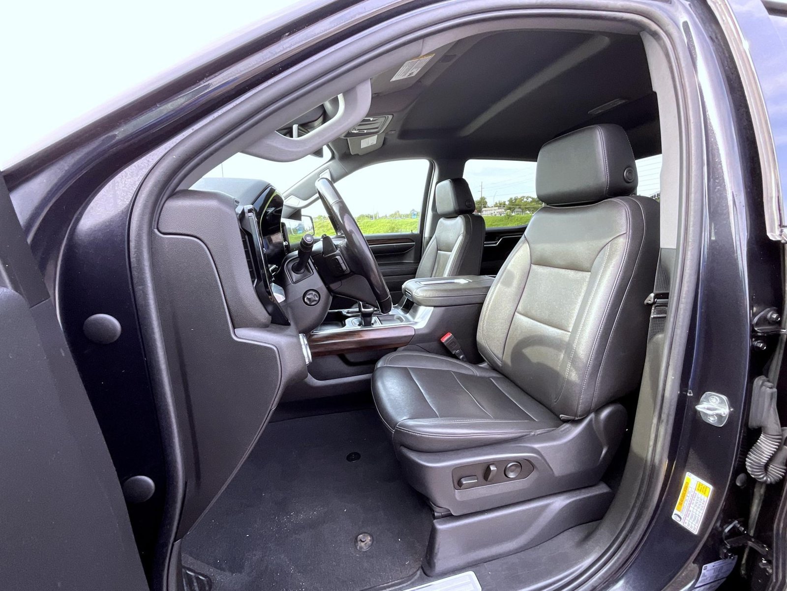 Certified 2022 GMC Sierra 1500 SLT w/ SLT Convenience Package AWD/4WD image 12