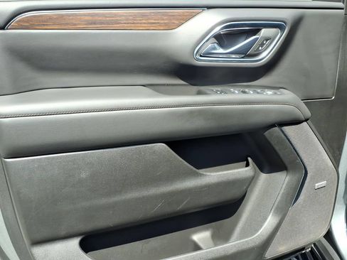 Certified 2024 Chevrolet Suburban High Country w/ Advanced Technology Package AWD/4WD image 11