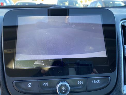 Used 2021 Chevrolet Malibu LT image 29