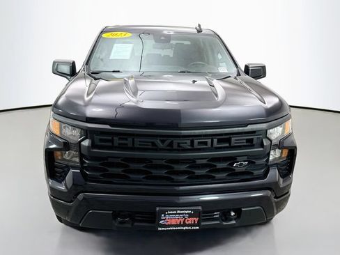 Used 2023 Chevrolet Silverado 1500 Custom AWD/4WD image 2