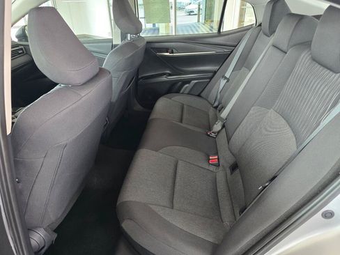 Used 2025 Toyota Camry LE FWD image 38