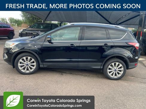 Used 2017 Ford Escape Titanium AWD/4WD image 4