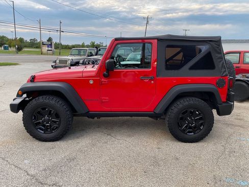 Used 2015 Jeep Wrangler Sport AWD/4WD image 3