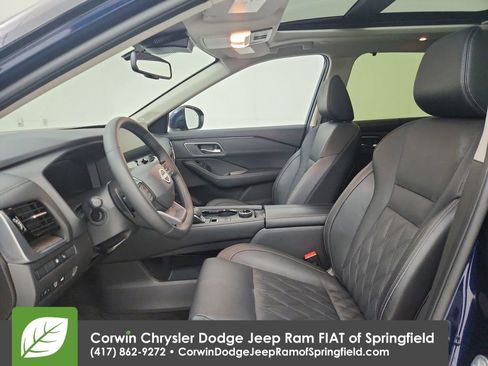 Used 2026 Nissan Rogue Platinum w/ Platinum Premium Package AWD/4WD image 19