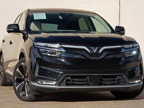 Used 2023 VinFast VF 8 Plus AWD/4WD image 2