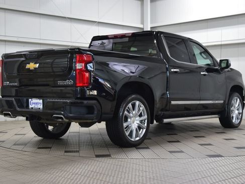 Used 2024 Chevrolet Silverado 1500 High Country w/ High Country Premium Package AWD/4WD image 8