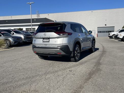 Used 2023 Nissan Rogue SV image 8