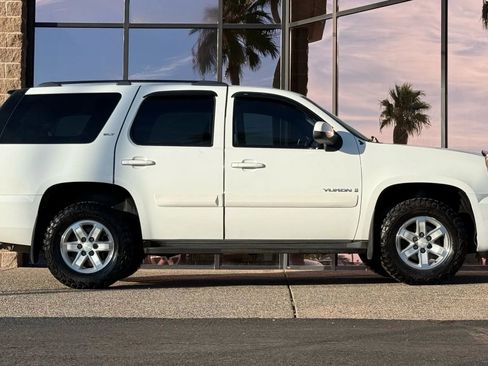 Used 2008 GMC Yukon SLT w/ SLT Preferred Equipment Group image 15