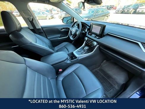 Used 2022 Toyota RAV4 XLE Premium image 25
