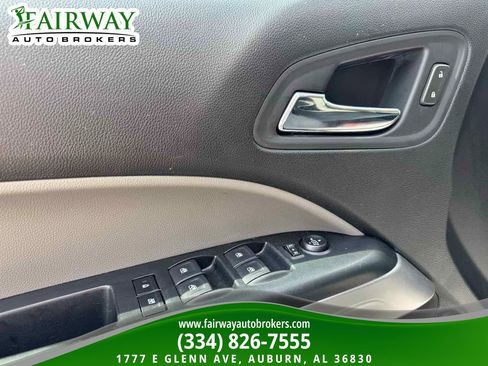 Used 2019 Chevrolet Colorado LT w/ LT Convenience Package RWD image 14