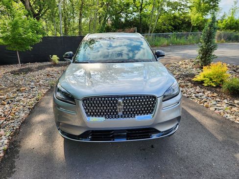 Used 2022 Lincoln Corsair Reserve w/ Elements Package image 8