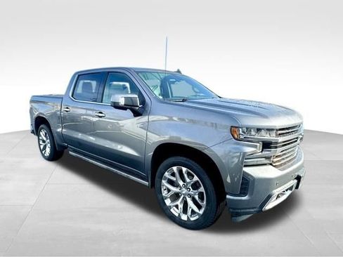 Used 2019 Chevrolet Silverado 1500 High Country w/ Technology Package image 11