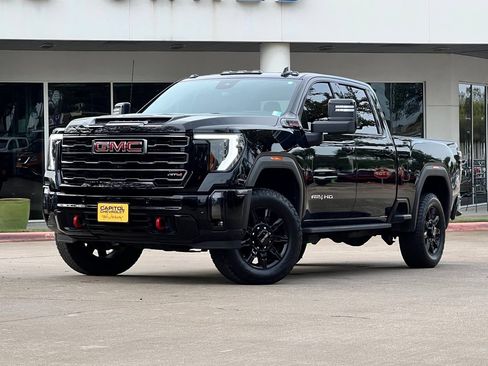 Used 2024 GMC Sierra 2500 AT4 w/ AT4 Premium Plus Package AWD/4WD image 1