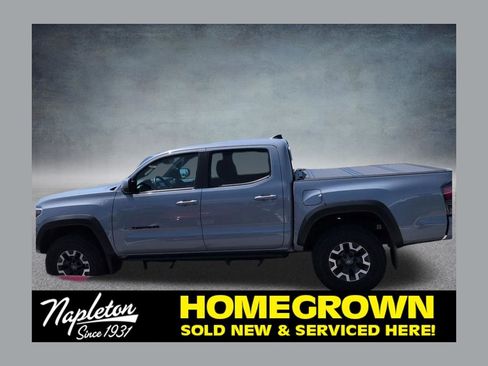 Used 2019 Toyota Tacoma TRD Off-Road image 1