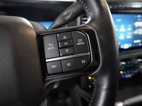 Used 2023 Ford F250 Platinum image 17