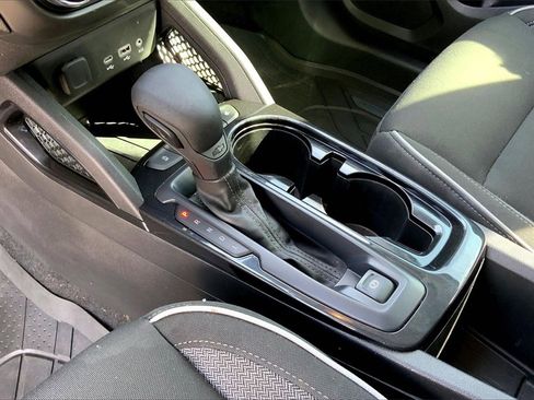 Used 2021 Chevrolet TrailBlazer LT w/ Convenience Package image 17