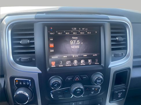 Used 2015 RAM 1500 Big Horn AWD/4WD image 8