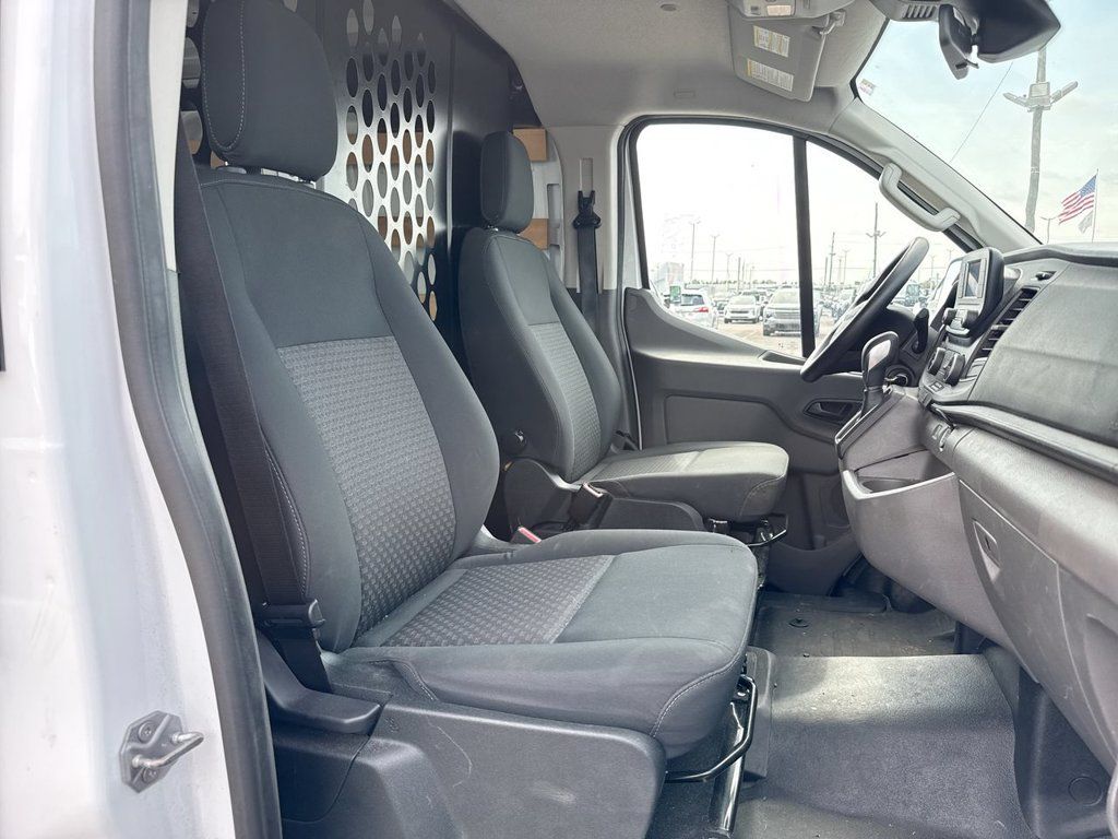 Used 2025 Ford Transit 250 Low Roof w/ Exterior Upgrade Package RWD image 16