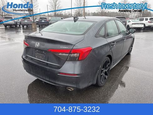 Used 2023 Honda Civic Sport image 8