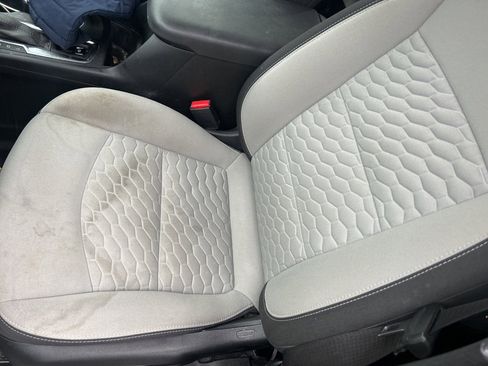 Used 2020 Chevrolet Equinox LS w/ LS Convenience Package image 8