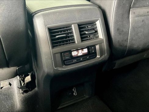 Used 2019 Volkswagen Atlas SE FWD image 9