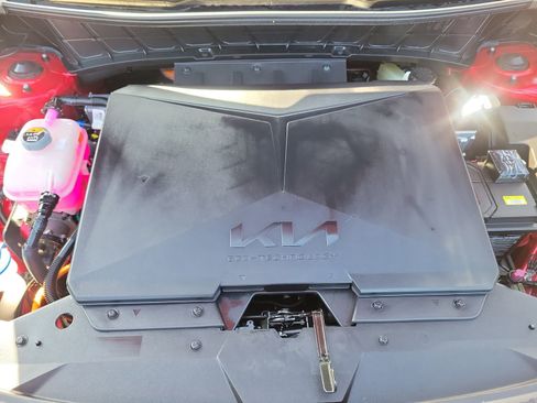 Used 2025 Kia Niro Wind FWD image 30