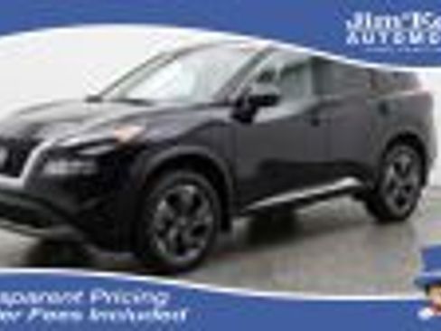 Used 2025 Nissan Rogue SV FWD image 1
