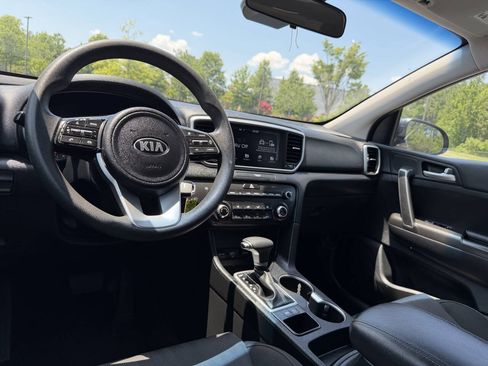 Used 2022 Kia Sportage LX FWD image 21