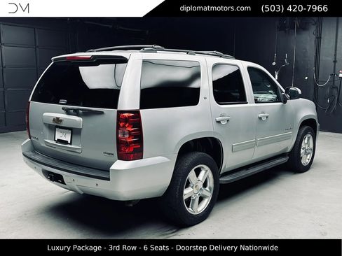 Used 2010 Chevrolet Tahoe LT w/ Luxury Package AWD/4WD image 7