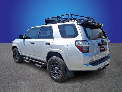 Used 2021 Toyota 4Runner Venture AWD/4WD image 7
