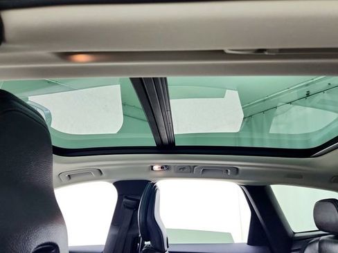 Used 2021 Volvo XC60 T8 Inscription Expression image 19