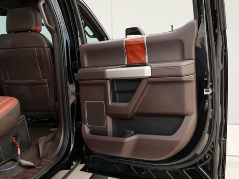 Used 2018 Ford F250 King Ranch w/ King Ranch Ultimate Package AWD/4WD image 25