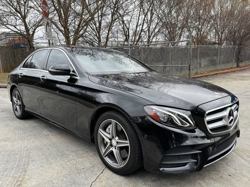 Used 2017 Mercedes-Benz E 300 E 300 4dr Sedan image 6