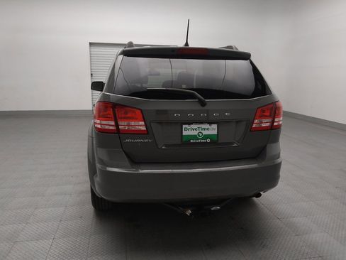Used 2020 Dodge Journey SE w/ SE Popular Equipment Group image 6