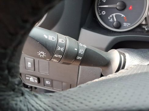 Used 2023 Toyota Tacoma SR5 image 18