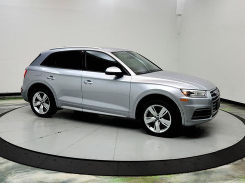 Used 2018 Audi Q5 2.0T Premium AWD/4WD image 3