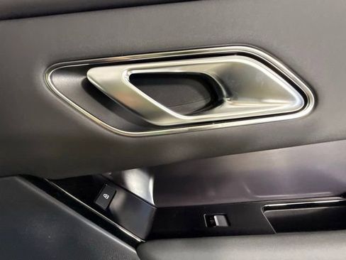 New 2026 Land Rover Range Rover Velar Dynamic SE image 37