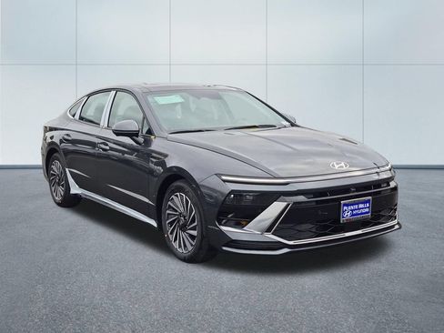 New 2026 Hyundai Sonata Limited FWD image 8