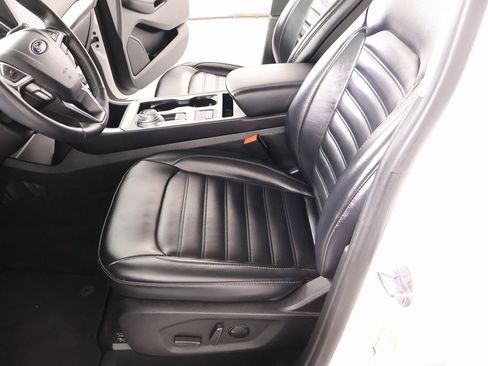 Used 2024 Ford Edge SEL image 11