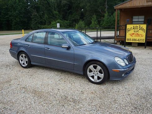 Used 2004 Mercedes-Benz E 500 4MATIC Sedan image 19