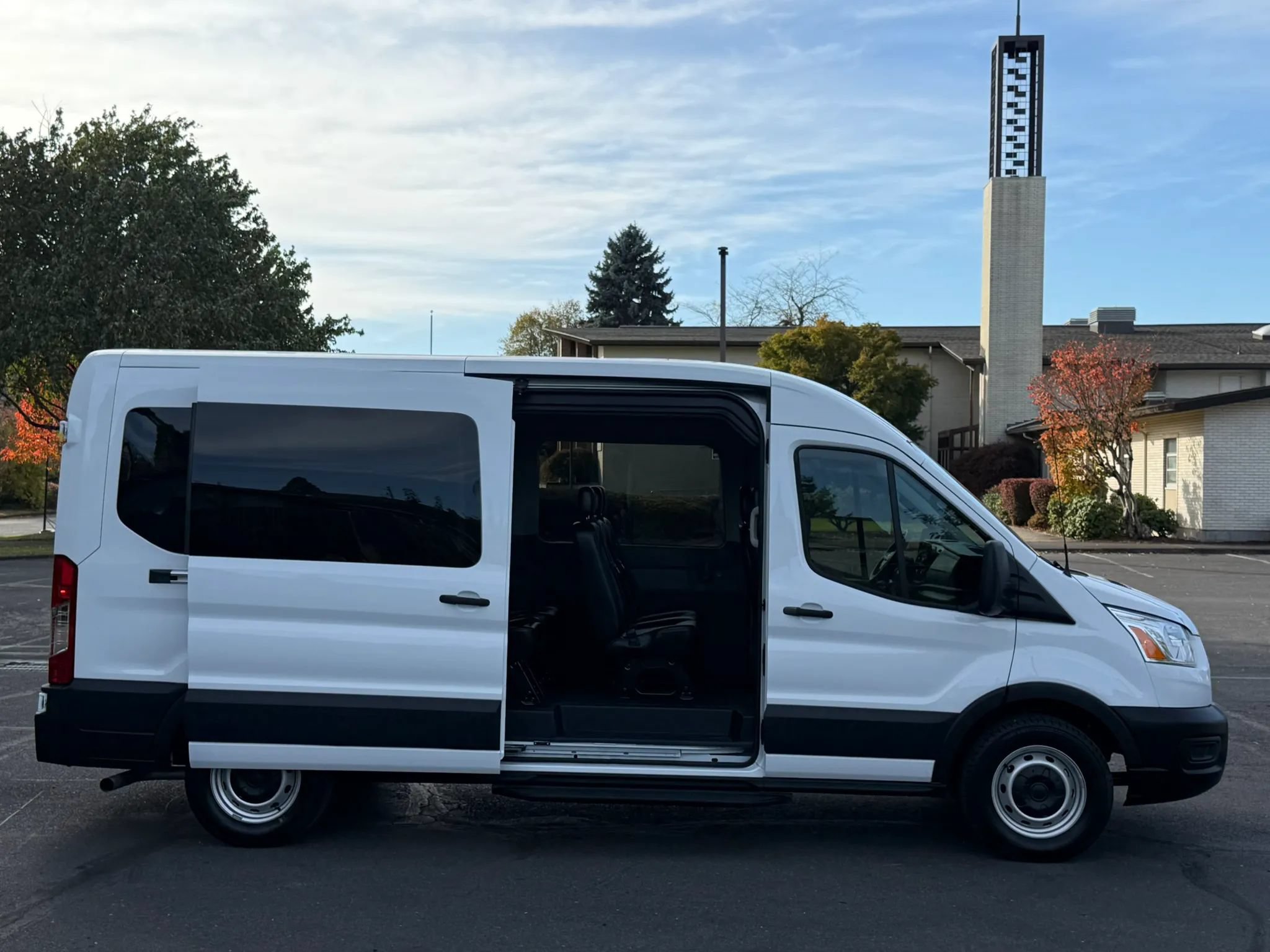 Used 2025 Ford Transit 350 XL RWD image 29