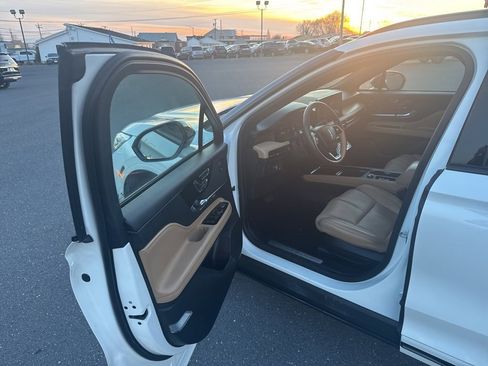 Certified 2023 Lincoln Corsair Reserve w/ Equipment Group 202A image 14