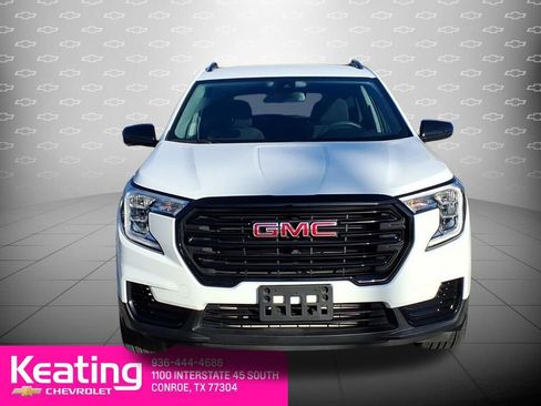 Used 2024 GMC Terrain SLE w/ Elevation Edition FWD image 10