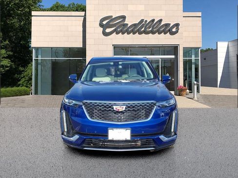 Certified 2023 Cadillac XT6 Premium Luxury image 8