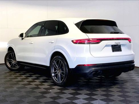 Used 2021 Porsche Cayenne AWD/4WD image 3
