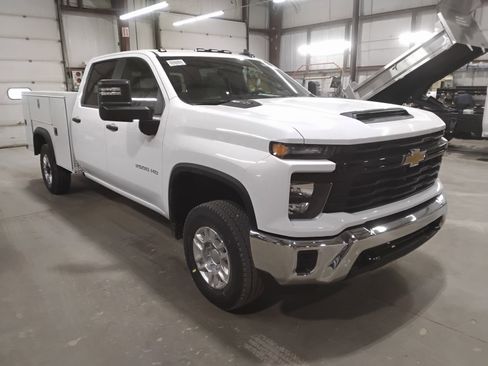 New 2026 Chevrolet Silverado 2500 W/T w/ WT Convenience Package image 3